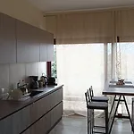 Апартаменты Kate-mari House