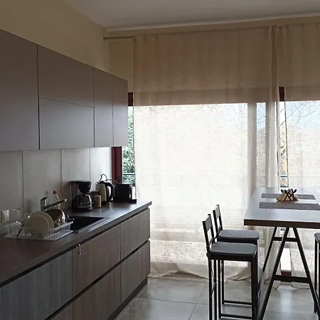 Апартаменты Kate-mari House